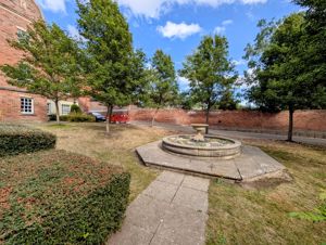 Photo 17- click for photo gallery